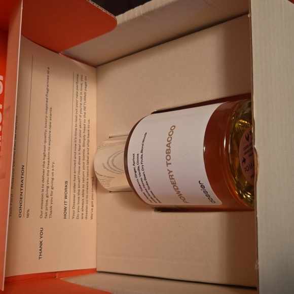 Dossier Woody Sandalwood and Powdery Tobacco Fragrance Eau De Parfum-50ml/ 1.7oz - Picture 9 of 10